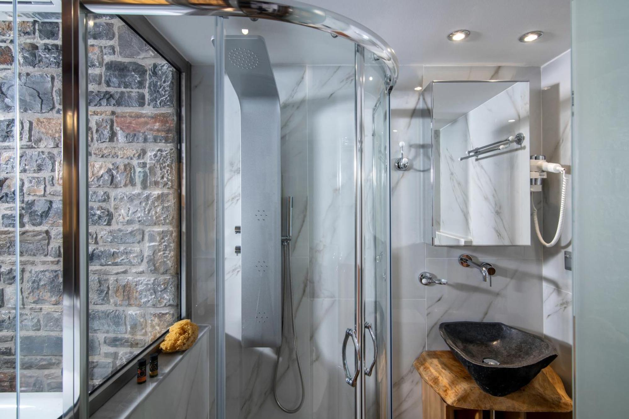 Lotzetta Suites By Estia อาเยียกาลินี ภายนอก รูปภาพ